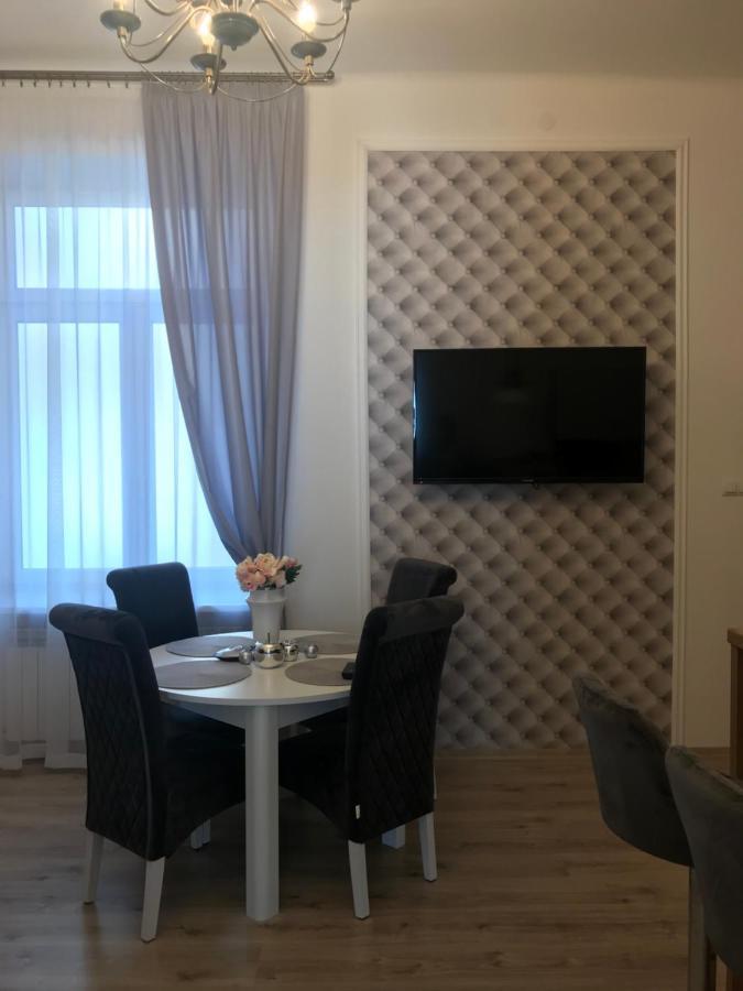 Apartament Mickiewicza - Pkp Station Przemyśl Buitenkant foto